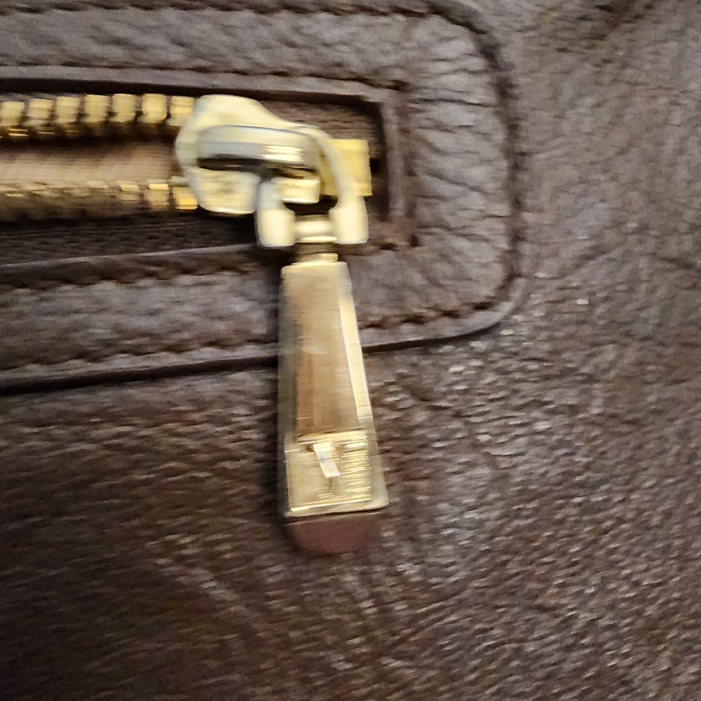 Handbag - Picture 10 of 16